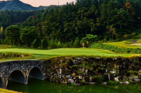Oak Valley Resort_3 Golf (Week days)